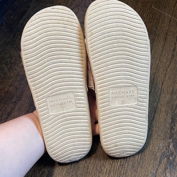 Sandals - Picture 2 of 3